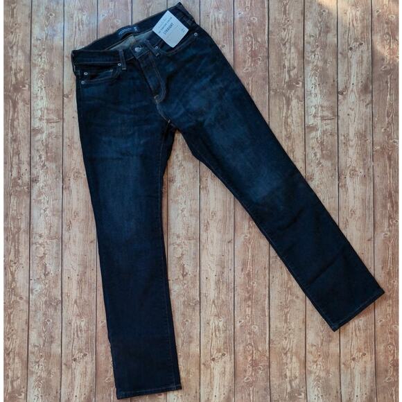 NWT Abecrombie & Fitch Straight Jeans 28x32 - Dark - Signature Straight Stretch - Picture 1 of 5